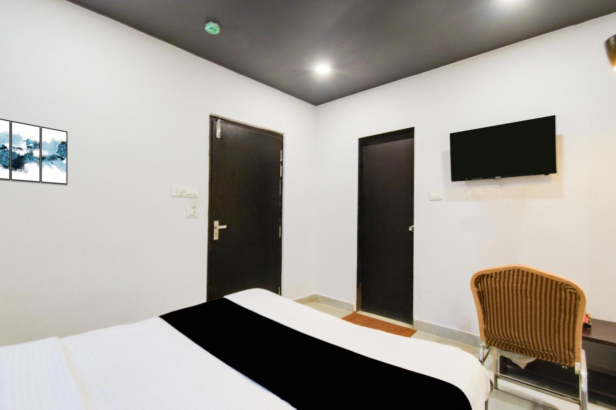 Hotel Super Townhouse Alwal Road Trimulgherry Exterior foto